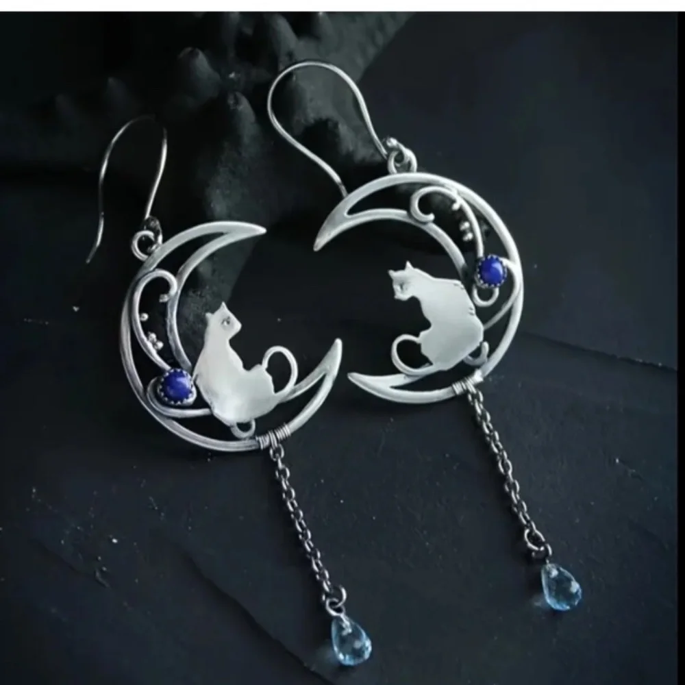 NWT! Silver Tone Cat Sitting on the Moon Pierced Dangle Earrings!